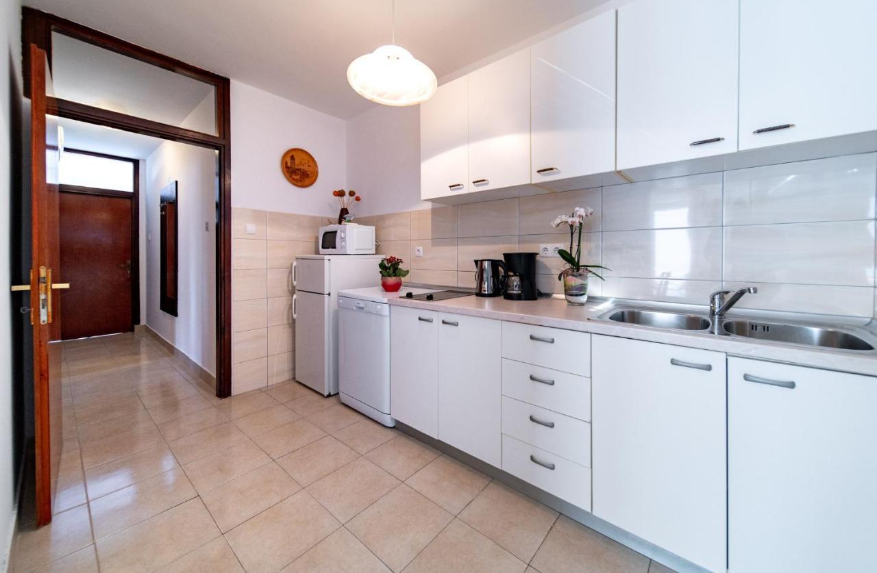 Apartments Lazaric 洛帕 外观 照片
